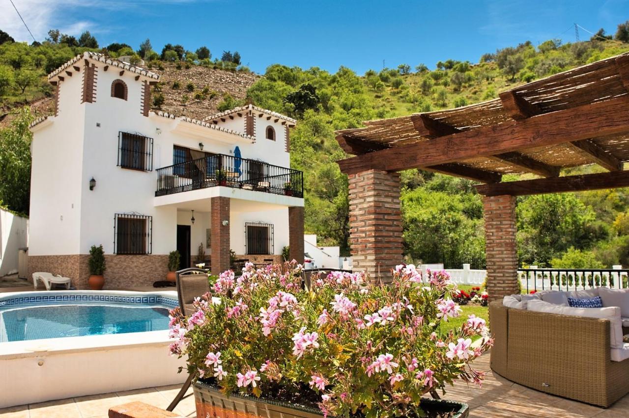 Casa Las Torres B&B Iznate Dış mekan fotoğraf