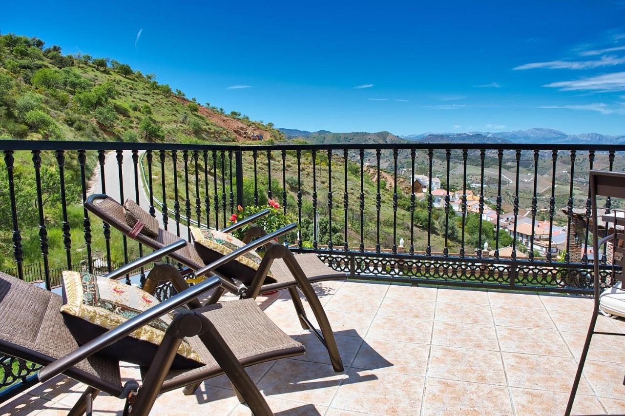 Casa Las Torres B&B Iznate Dış mekan fotoğraf